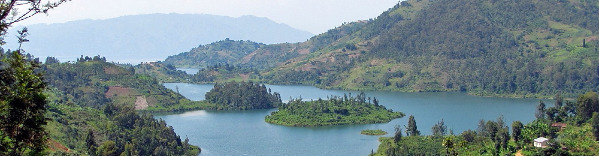 lake-Bunyonyi